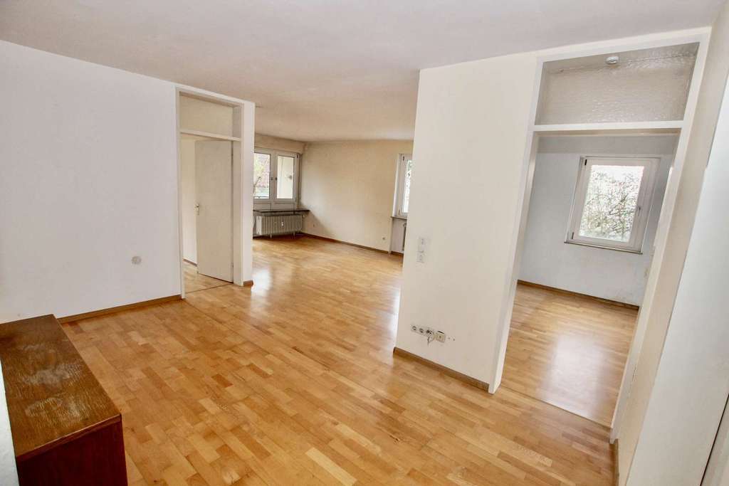 Immobilie in Waldkirch - 3-Zimmer-Wohnung mit zwei Balkonen, Garage & Aufzug – zentral in Waldkirch - Bild 4