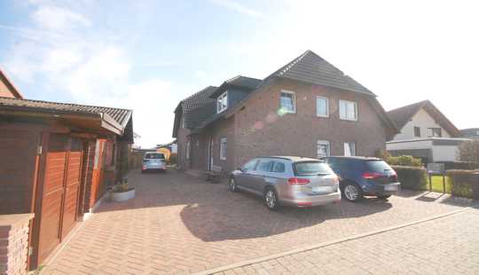 Bild von Doppelhaushälfte zur Eigennutzung zzgl. 2 Wohnungen – Ihre Chance auf ein flexibles Wohnkonzept