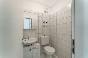 Attraktive & renovierte 3-Zimmer-Wohnung mit Balkon und Tiefgarage in Weiden! – Die vollständige Adresse der Immobilie erhältst du vom Anbieter., 50858 Weiden, Köln – Vorschaubild 11