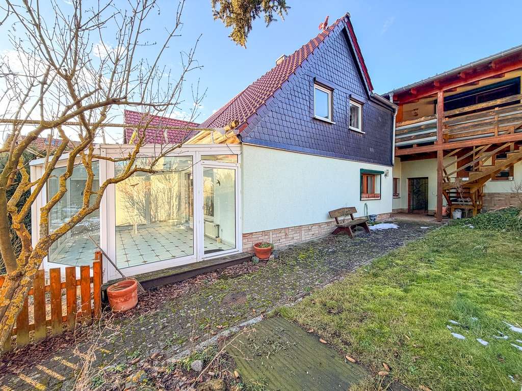 Immobilie in Nottertal-Heilinger Höhen - Viel Platz – charmantes Wohnhaus mit Wintergarten und Loggia - Bild 2