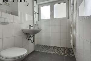 schöne 2-Zimmer-Wohnung mit Weitblick und großzügigem Balkon – Narzissenstr. 9, 44869 Eppendorf, Bochum – Vorschaubild 3