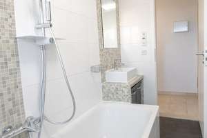 Modern. Wertig. Einladend. Hochwertige 2-Zimmer-Wohnung mit Balkon - Bezugsfrei ab sofort – Linkstraße 49, 80933 Lerchenau-Ost, München – Vorschaubild 5