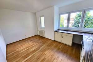Geräumige 3-Zimmer-Wohnung mit Loggia - provisionsfrei – Kornblumenring 109, 12357 Rudow, Berlin – Vorschaubild 4