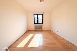 Dachterrasse, viel Raum, viel Ruhe: Ihr neues 5,5-Zimmer-Zuhause in Heumaden. – 70619 Heumaden, Stuttgart – Vorschaubild 13