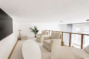 Voll möblierte Altbauwohnung mit Galerie und Balkon in begehrter Westend-Lage – Die vollständige Adresse der Immobilie erhältst du vom Anbieter., 60325 Westend-Süd, Frankfurt am Main – Vorschaubild 3
