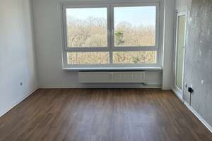Große 2-Zimmer-Wohnung mit tollem Ausblick in Darmstadt-Kranichstein – Pfannmüllerweg 42, 64289 Kranichstein, Darmstadt – Vorschaubild 7