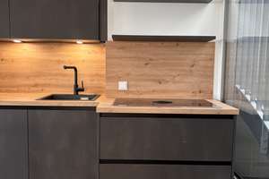 Möblierte Penthouse-artige 2‑Zimmer Wohnung mit 40qm-Dachterrasse und Loggia  in Landsberg am Lech – Adolf-Buck-Weg 1, 86899 Landsberg am Lech – Vorschaubild 16