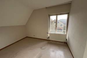 Sehr großzügiges Wohnhaus in ruhiger Lage mit viel Aussicht – Die vollständige Adresse der Immobilie erhältst du vom Anbieter., 97999 Igersheim – Vorschaubild 96