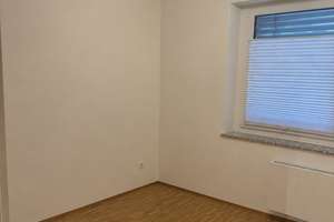 3-Zimmer-Wohnung mit Balkon in Hannover – Hans-Werner-Lampe-Weg 9, 30629 Misburg-Nord, Hannover – Vorschaubild 4