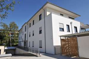 Exklusive Neubauwohnung in kleiner Wohnanlage in zentraler ruhiger Lage der Burghauser Neustadt