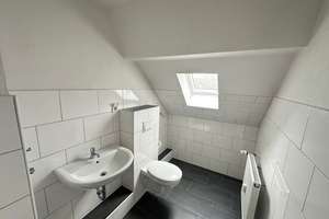 NUR mit WBS ! Möbel rein und fertig ! Traumwohnung im Grünen ! – Alleestraße 7, 45891 Erle, Gelsenkirchen – Vorschaubild 14
