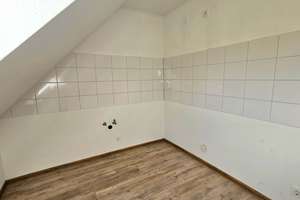 helle Wohnung mit Balkon (WBS FÜR 2 PERSONEN) – 68169 Neckarstadt-Ost/Wohlgelegen, Mannheim – Vorschaubild 4