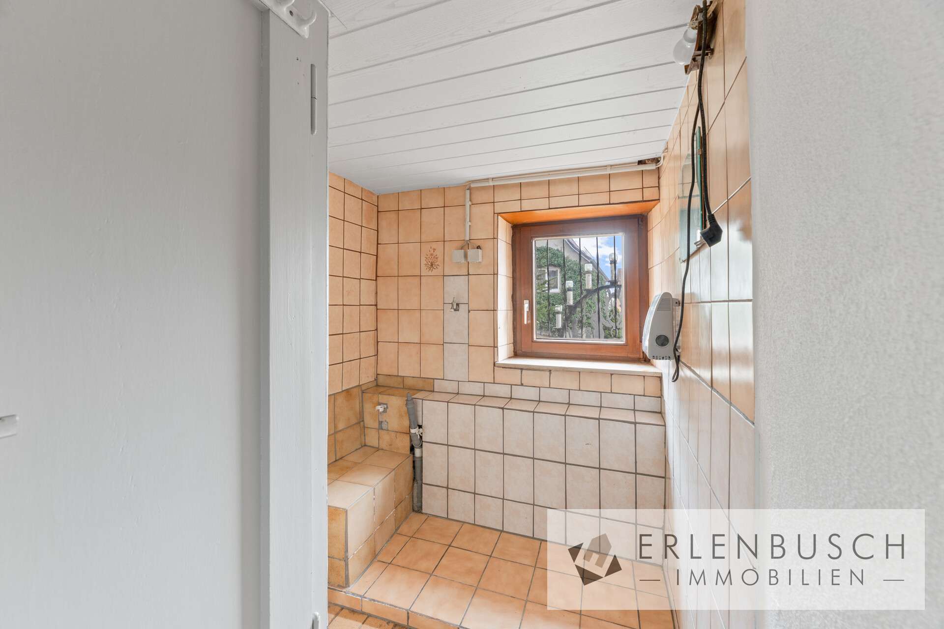 Immobilie in Remshalden - Vielseitig nutzbare 3-Zimmer-Wohnung mit Balkon und Einzelgarage - Bild 12