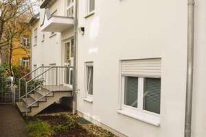 Mitten im Nordend und trotzdem im Grünen – moderne Wohnung mit Gartenanteil