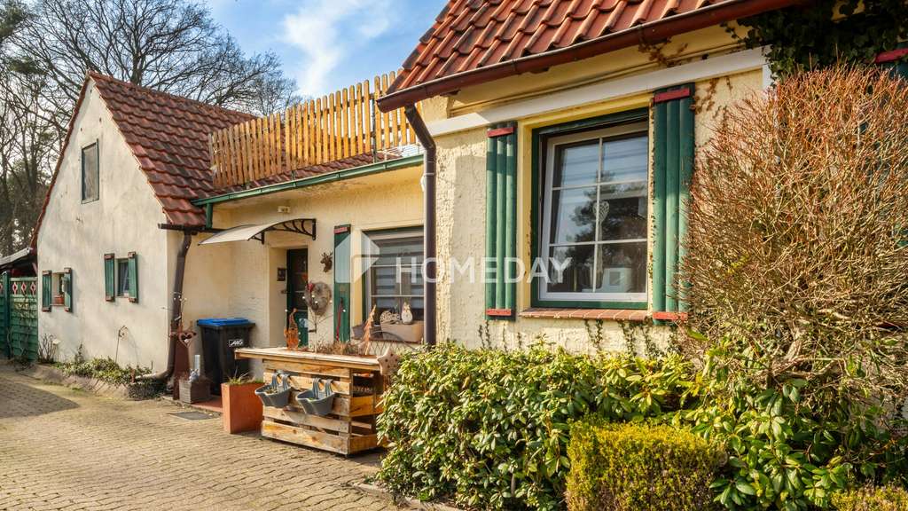 Immobilie in Barver - Gemütliches Einfamilienhaus mit großem Grundstück, 5 Kaminen und Dachterrasse - Bild 1