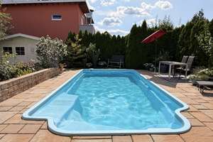Modernes Generationenhaus mit zwei separaten Wohneinheiten, Pool und nachhaltiger Energietechnik! – Die vollständige Adresse der Immobilie erhältst du vom Anbieter., 14089 Kladow, Berlin – Vorschaubild 2