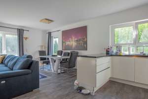 Ein Zuhause mit außergewöhnlichen Möglichkeiten -  stilvolles Zweifamilienhaus in Frankfurt-Harheim – 60437 Harheim, Frankfurt am Main – Vorschaubild 9