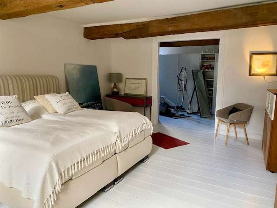 1. OG Raum 1 mit Ankleidezimme