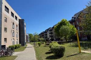 Bezugsfrei 01.08.2026: helle in 2014 sanierte 2 ZKB mit Balkon im Neuen Proviantbachquartier