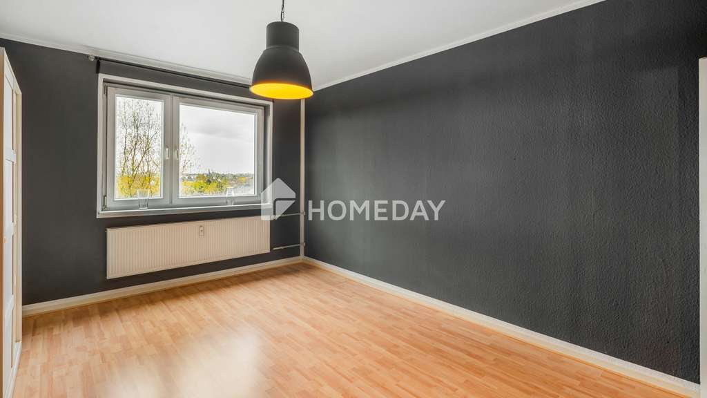 Immobilie in Leverkusen - Helle 2-Zimmer-Wohnung mit Einbauküche und Loggia mit freiem Weitblick in Leverkusen-Wiesdorf - Bild 4