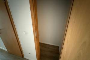 NEUE EBK möglich ******  - Bad mit Fenster / 2OG = DG – Beethovenstraße 40, 9130 Sonnenberg, Chemnitz – Vorschaubild 7
