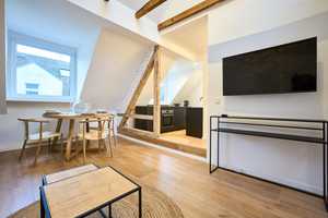 Stilvolle 2-Zimmer-DG-Wohnung mit gehobener Innenausstattung in Essen – Essen – Vorschaubild 5