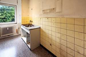 Sanierungsbedürftige 2-Zimmer-Wohnung mit Balkon und Garage: Gestalten Sie Ihr neues Zuhause nach Ih – Die vollständige Adresse der Immobilie erhältst du vom Anbieter., 22145 Rahlstedt, Hamburg – Vorschaubild 8