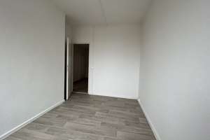 3-Zimmer-Wohnung mit Balkon sucht Lieblingsmieter – Irkutsker Straße 245, 9119 Kappel, Chemnitz – Vorschaubild 3