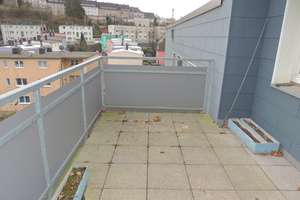 KOMPLETT RESTAURIERTE 2-ZIMMER-WOHNUNG MIT BALKON IM ERDGESCHOSS EINES GEPFLEGTEN MEHRFAMILIENHAUS – Loborner Straße 25, 42859 Blumental, Remscheid – Vorschaubild 4