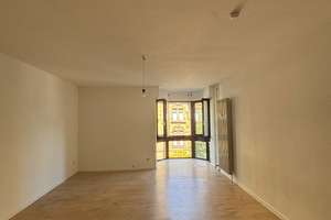 Frisch renoviertes 1-Z-Appartement mit Erker und TG-Stellplatz in den Quadraten