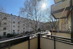 Bezugsfreie 3 Zimmer mit Balkon im schönen 30er-Jahre-Bau – Werner-Kube-Straße 7, 10407 Prenzlauer Berg, Berlin – Vorschaubild 7