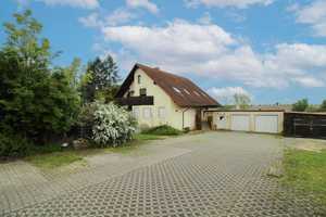 Eigennutz, Mehrgeneration oder Vermietung: Bezugsfreies Traumhaus mit riesigem Grundstück – Leipzig (Kreis) – Vorschaubild 1