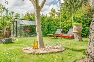 Großzügiges Zuhause mit vielseitig nutzbarem Untergeschoss und idyllischer Gartenoase – Die vollständige Adresse der Immobilie erhältst du vom Anbieter., 12623 Mahlsdorf, Berlin – Vorschaubild 9