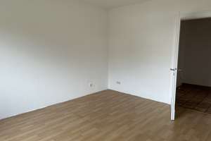 Helle 2-Zimmer Wohnung in Bielefeld-Brake – Die vollständige Adresse der Immobilie erhältst du vom Anbieter., 33729 Heepen, Bielefeld – Vorschaubild 4