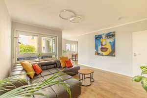 Traumwohnung mit Einbauküche und Balkon. – Troppauer Str. 2b, 1279 Laubegast, Dresden – Vorschaubild 2