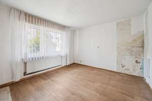 ! 207 m² Wohn-und Nutzfläche ! Freistehendes Einfamilienhaus mit 2 Garagen in Lengsdorf – Im Ellig 73x, 53127 Lengsdorf, Bonn – Vorschaubild 10