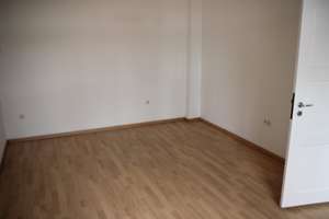 Zentrale 1 Zimmerwohnung mit EBK und Duschbad – Berliner Straße 6, 16761 Hennigsdorf – Vorschaubild 2