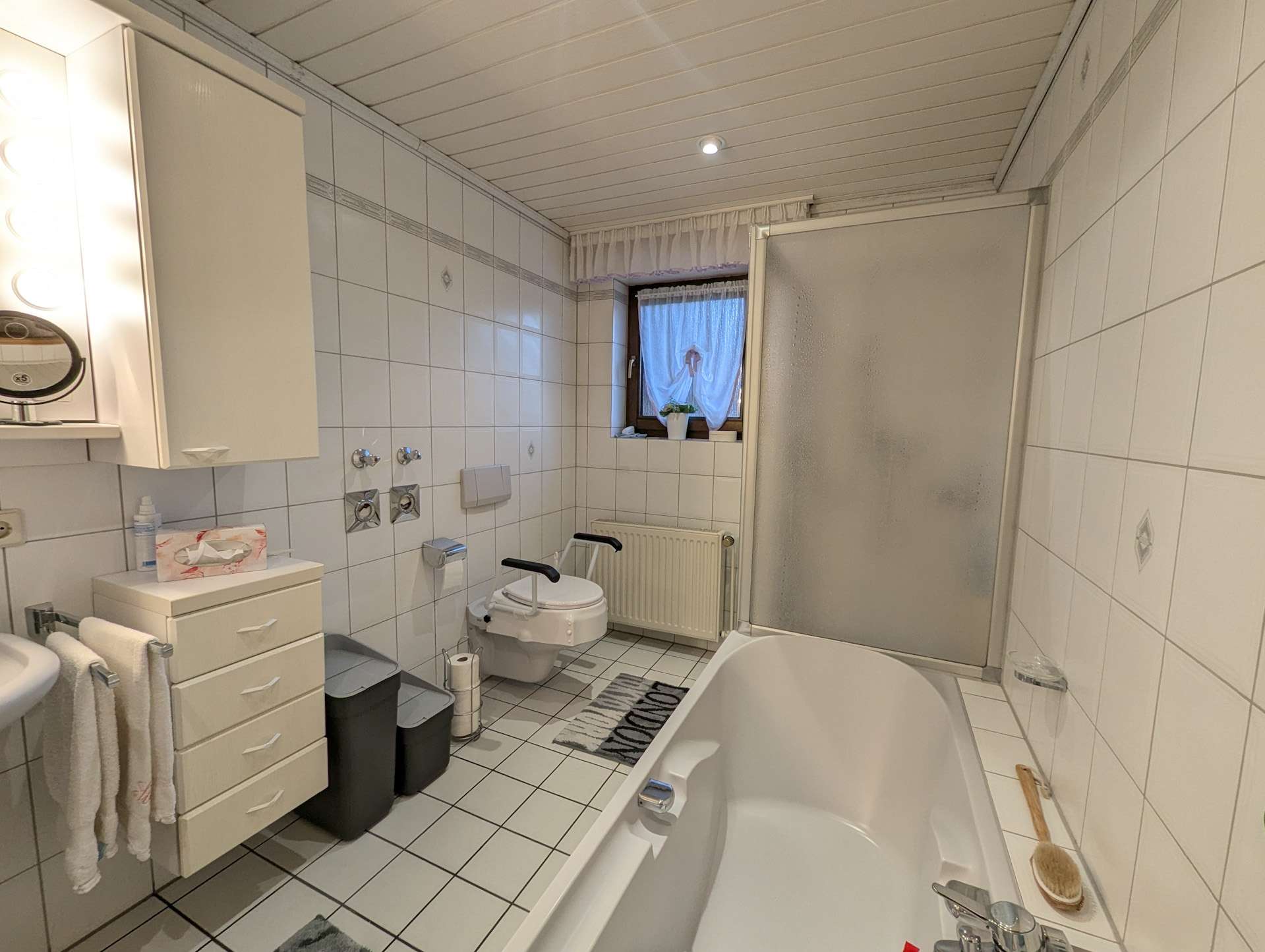 Immobilie in Voerde (Niederrhein) - Teil Vermietetes Mehrfamilienhaus in Voerde - Bild 4