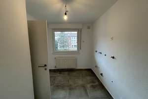OB-City! Renovierte 2-Zi-Whg mit Balkon in zentraler Lage – Goebenstraße 31, 46045 Altstadt-Mitte, Oberhausen – Vorschaubild 4