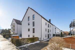 PROVISIONSFREI: Ruhige 2-ZKB-Wohnung mit Balkon und Tiefgarage - Frei zum Selbstbezug – Die vollständige Adresse der Immobilie erhältst du vom Anbieter., 86167 Lechhausen-Ost, Augsburg – Vorschaubild 1