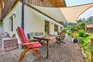 Wunderschönes Einfamilienhaus mit weitläufigem Garten in grüner Lage – ideal für Familien – Die vollständige Adresse der Immobilie erhältst du vom Anbieter., 83714 Miesbach – Vorschaubild 4