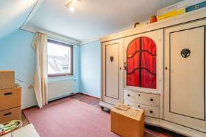 Charmante, modernisierungsbedürftige DHH mit Garage und schönem Garten in gefragter Lage in Erlangen – Die vollständige Adresse der Immobilie erhältst du vom Anbieter., 91052 Buckenhofer Siedlung, Erlangen – Vorschaubild 10