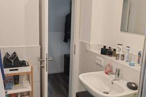 Helle 3-Zimmer-Wohnung mit EBK am Hölderlinplatz – Die vollständige Adresse der Immobilie erhältst du vom Anbieter., 70193 Hölderlinplatz, Stuttgart – Vorschaubild 10