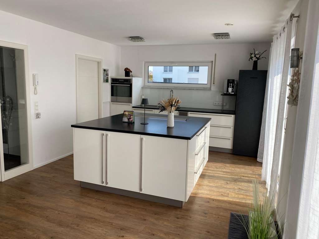 Immobilie in Aichstetten - Neuwertiges Einfamilienhaus in ruhiger familienfreundlicher Lage  - Bild 4