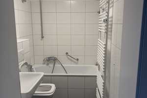 Geschmackvolle 2,5-Zimmer-Wohnung mit Balkon in München Schwabing-West – München – Vorschaubild 6