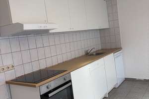 Freundliche 2-Zimmer-Dachgeschosswohnung inkl. Einbauküche in Pforzheim – Luisenstraße 28, 75172 Weststadt, Pforzheim – Vorschaubild 2