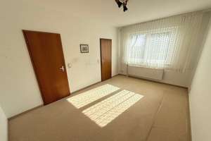Schwalbach: Ruhig wohnen am Grüngürtel – Bungalow mit großem Garten und vielseitigem Raumangebot – Die vollständige Adresse der Immobilie erhältst du vom Anbieter., 65824 Schwalbach am Taunus – Vorschaubild 8