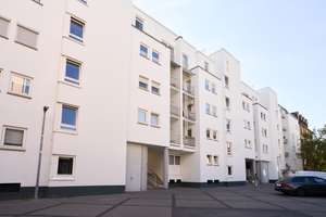 *DANZIGER PLATZ* 2. OG - Wohnung mit Balkon und Tiefgaragenstellplatz (Keller)