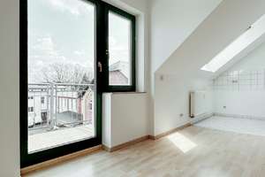 Großzügige Dachgeschoss-Wohnung mit Balkon – Schiersandstraße 19, 9116 Altendorf, Chemnitz – Vorschaubild 7