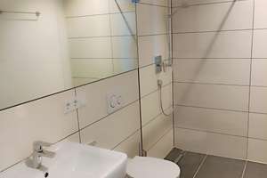 Möbl. Apartment, ruhig, all-inclusive, WLAN /  furnished, central, quiet – Schmellerstr., Nahe U3 + U6 0, 80337 Am Schlachthof, München – Vorschaubild 13